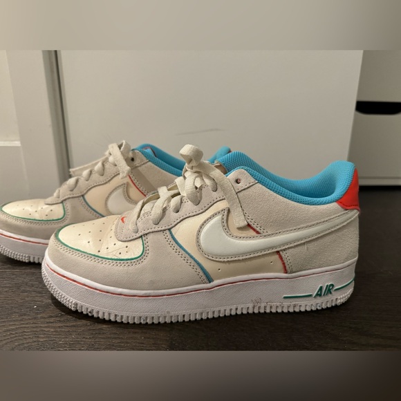 Nike Air Force Ones - Picture 2 of 5